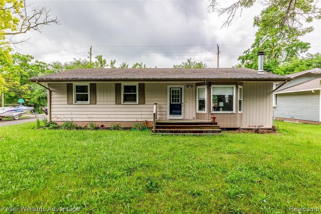 11311 Big Lake Rd, Davisburg, MI 48350 Trulia