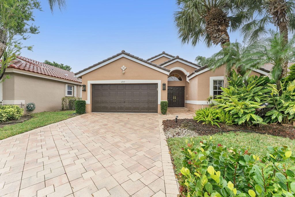 6505 Sun River Road, Boynton Beach, FL 33437