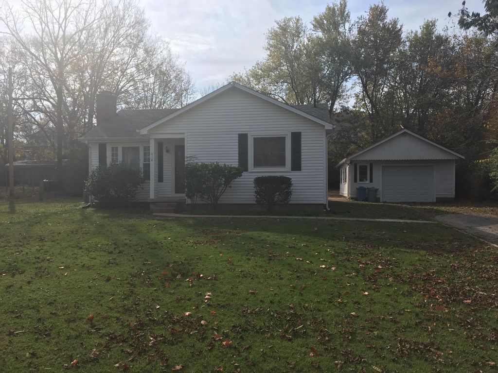 438 W Kingston Springs Rd, Kingston Springs, TN 2 Bed, 2 Bath Single