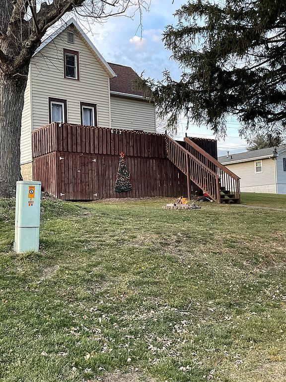 617 Graf Rd, Durango, IA 4 Bed, 1 Bath SingleFamily Home 47 Photos