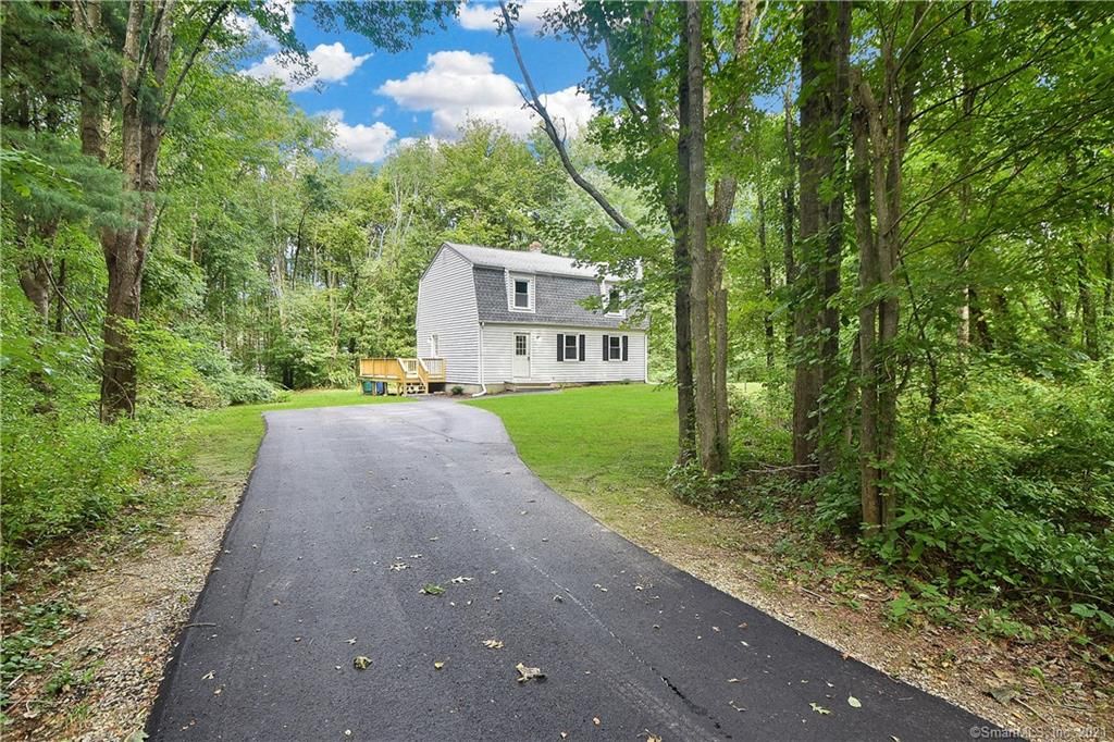 335 Windham Ave, Colchester, CT 06415