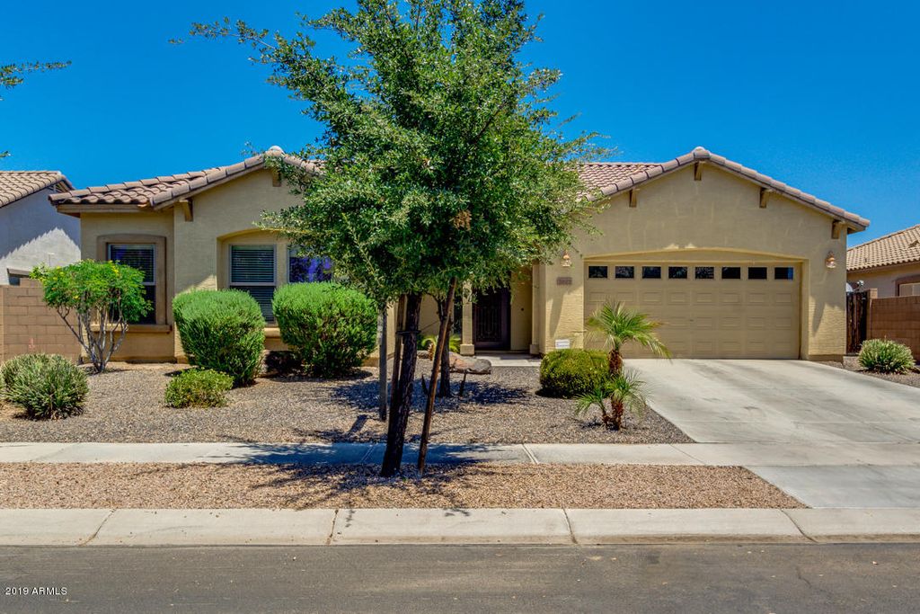 2922 E  Eleana Ln, Gilbert, AZ 85298