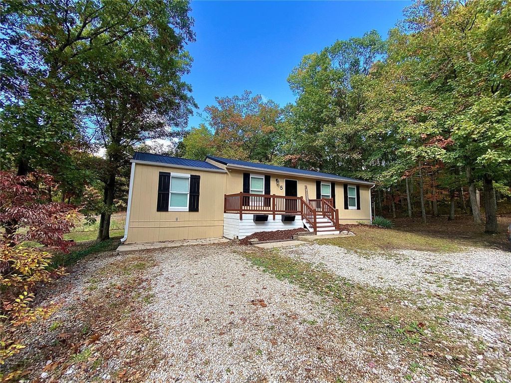 5 Sellenriek Ln, Jonesburg, MO 63351 See Est. Value, Schools & More