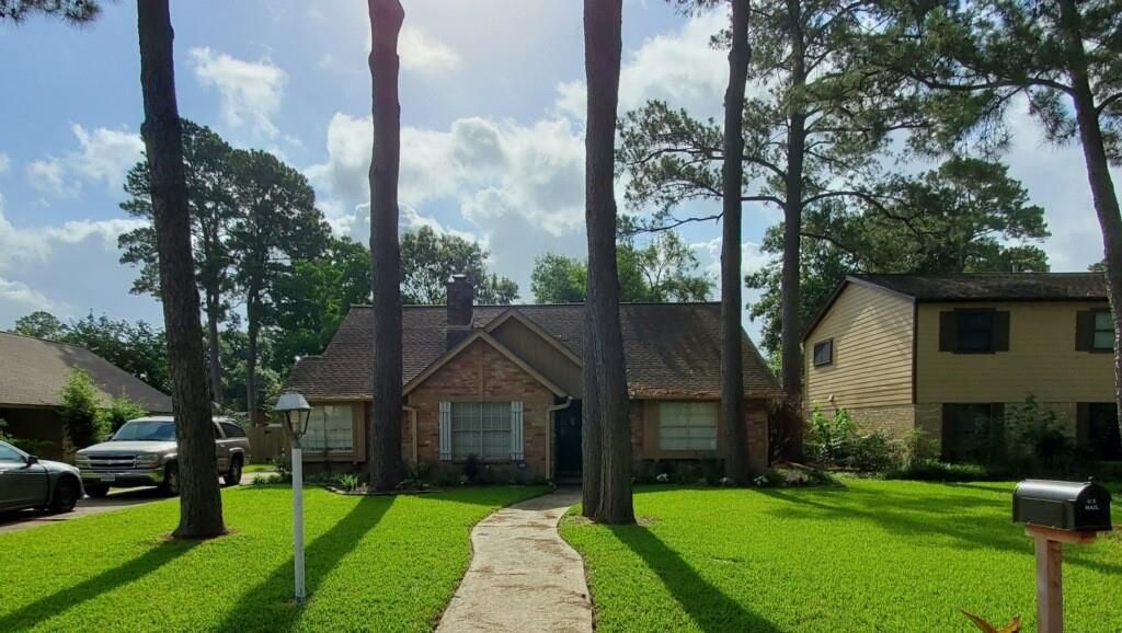 13306 Dorchester Forest Dr, Houston, TX 77070