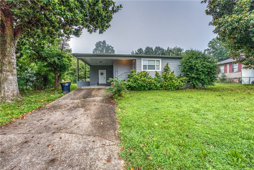 712 Sunset Ln, Harrison, AR 72601