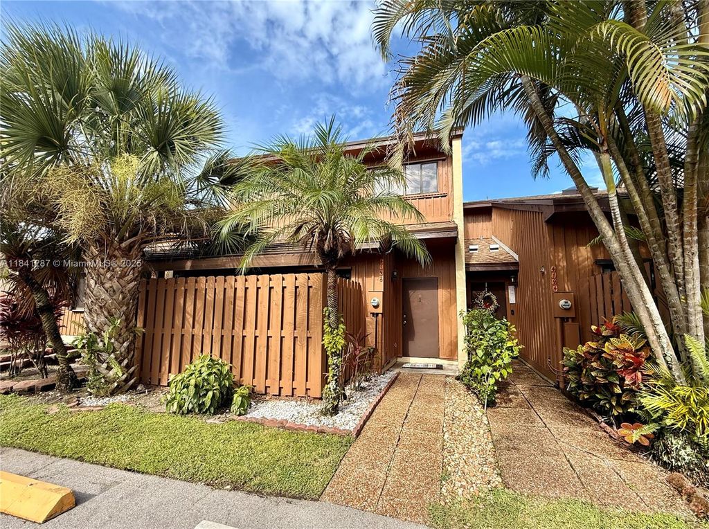 4192 SW 87th Ter 4192 Fort Lauderdale - 7436d7ac69808393b8a7918852f47f2f Full 