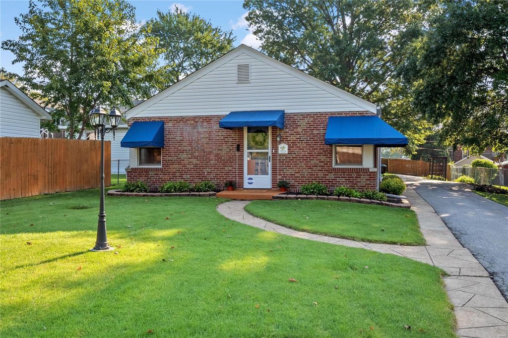 3316 Norma Ct, Saint Louis, MO 63139
