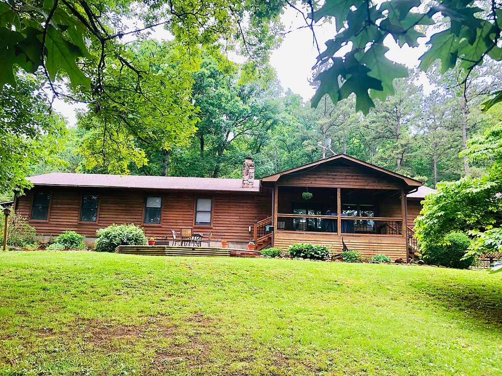 109 Five Oak Dr, Van Buren, MO 63965