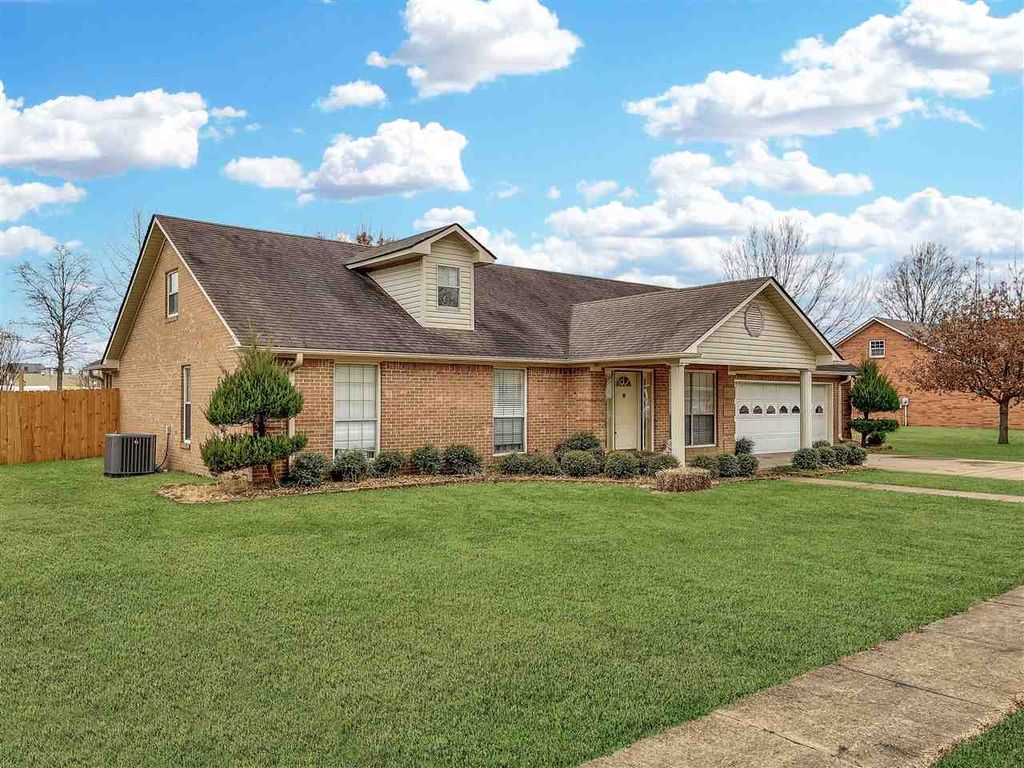 107 W Cheryl, Osceola, AR 72370 4 Bed, 2 Bath SingleFamily Home