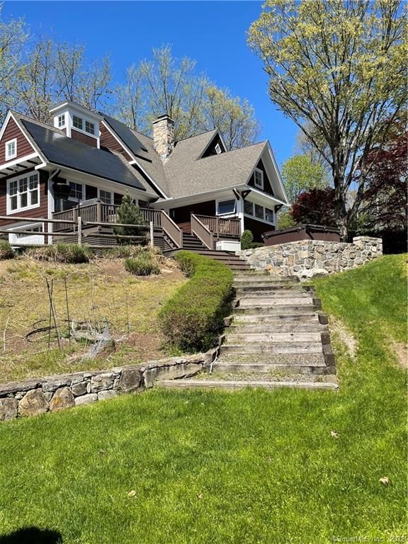 6 Lantern Hill Rd, Westport, CT 06880 | Trulia 6 Lantern Hill Rd, Westport, CT 06880 | Trulia