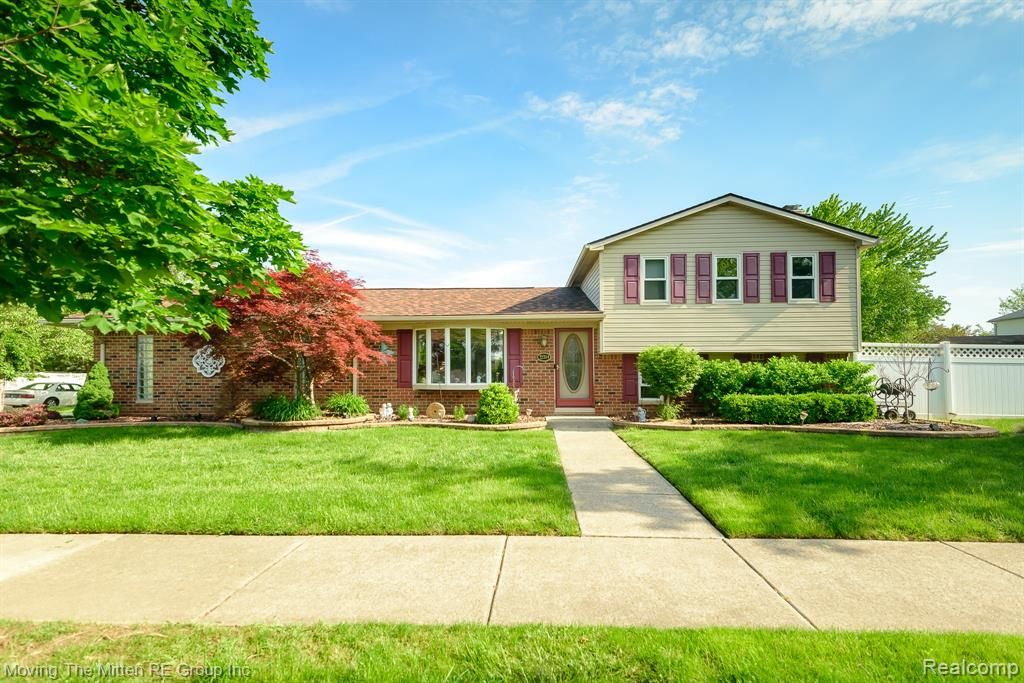 22384 Village Dr, Woodhaven, MI 48183 Trulia