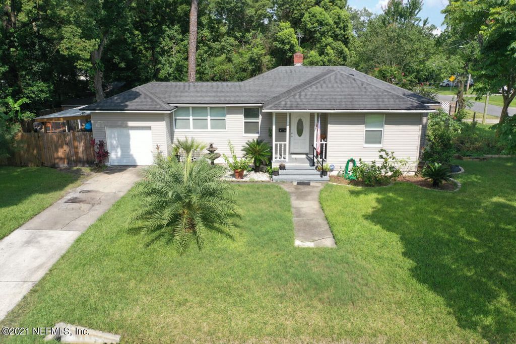 1747 Sefa Cir W, Jacksonville, FL 32210