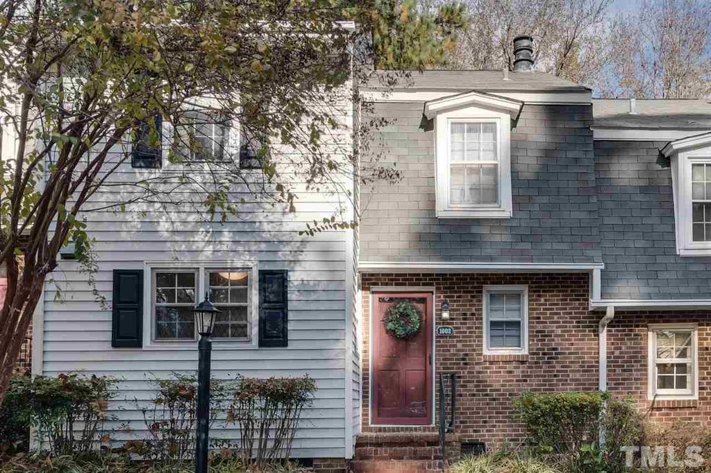 1003 Surrey Ct, Cary, NC 27511