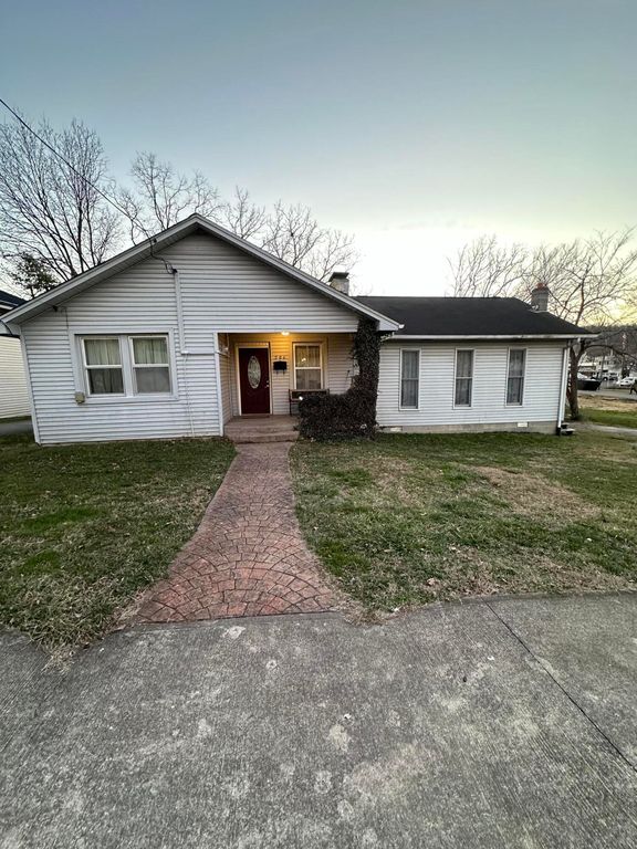 286 S  3rd St, Williamsburg, KY 40769