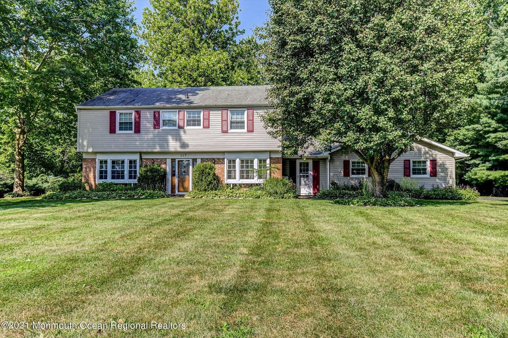 117 Kings Mountain Rd, Freehold, NJ 07728