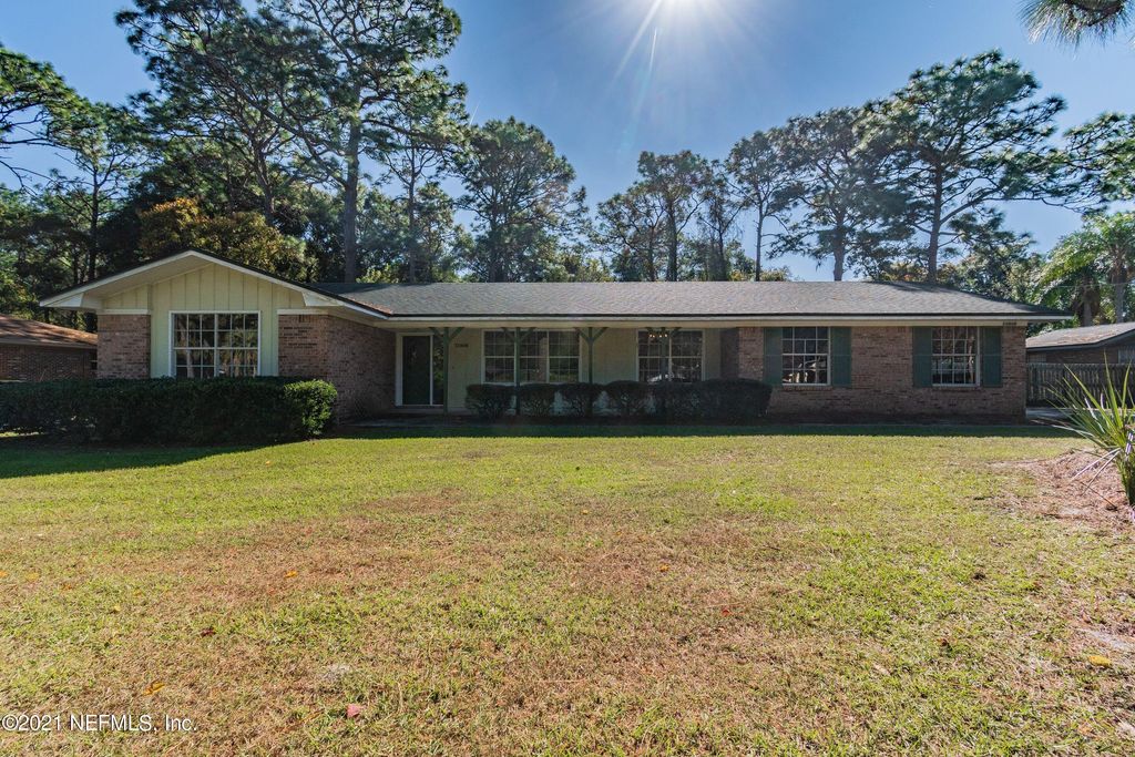 13906 Spanish Point Dr, Jacksonville, FL 32225