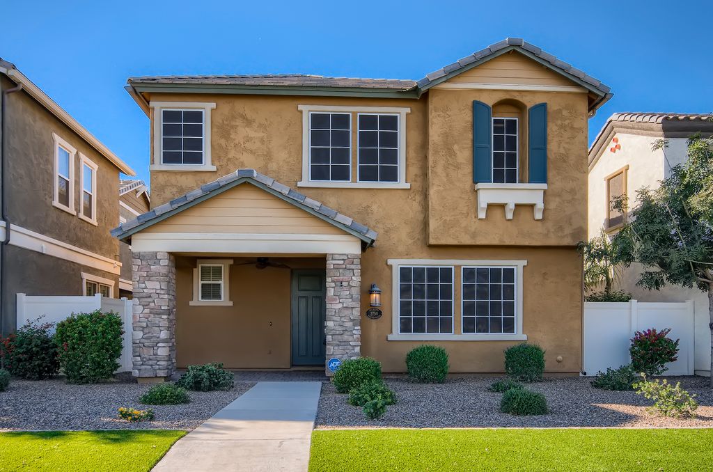 2750 S Sabrina, Mesa, AZ 85209