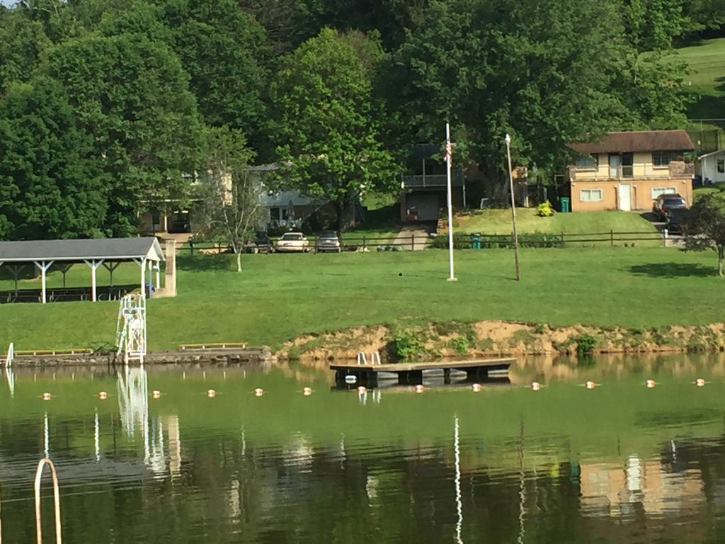 1016 Maple Lake Rd, Bridgeport, WV 2 Bed, 2 Bath SingleFamily Home