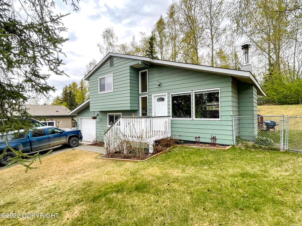 4249 Charing Cross Cir, Anchorage, AK 99504