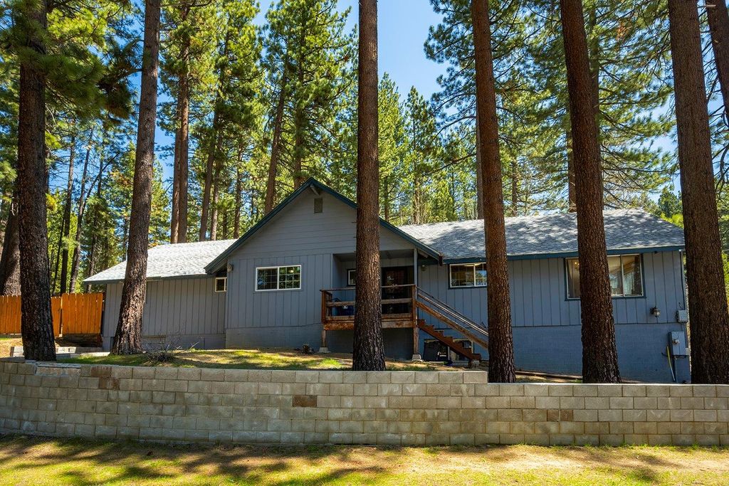 3465 Ralph Dr, South Lake Tahoe, CA 96150