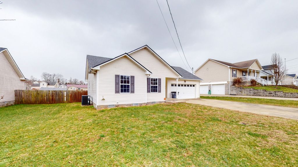 215 Grant Ave, Oak Grove, KY 42262 - See Est. Value, Schools &amp; More