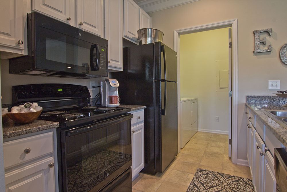 4011 Easton Way, Columbus, OH 43219