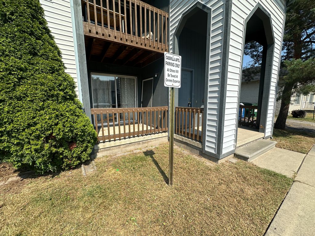 45870 Cass Ave #9, Utica, MI 48317 - See Est. Value, Schools \u0026 More, image size:1024x768