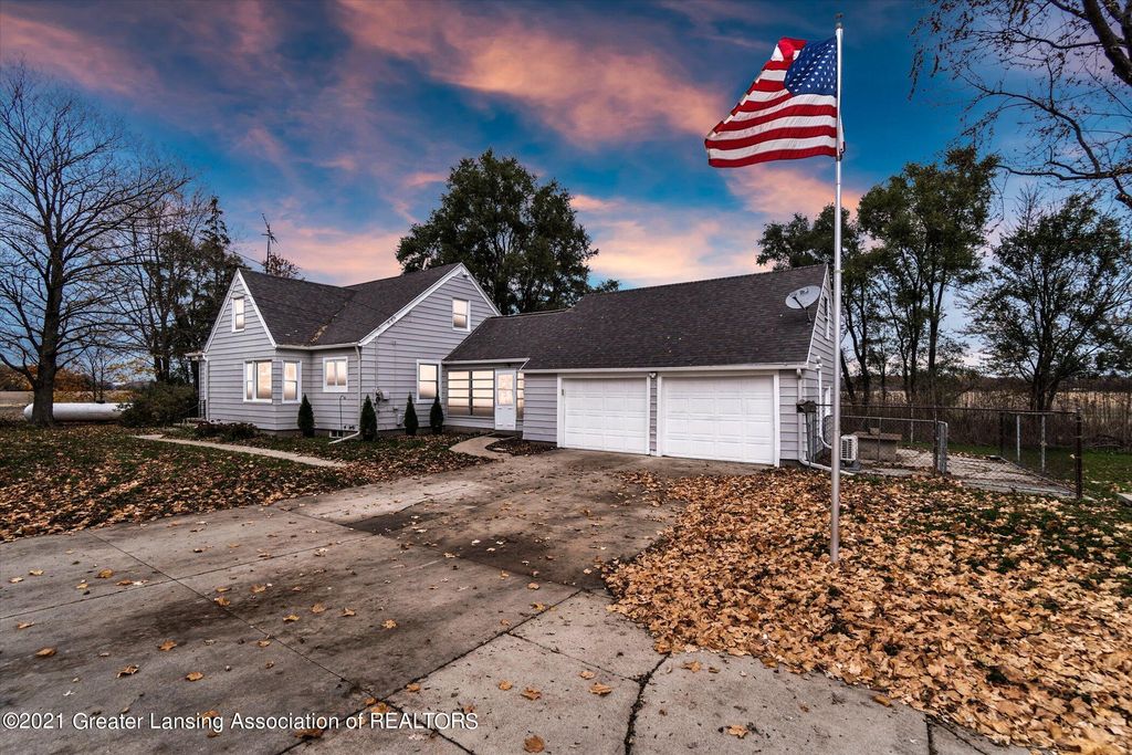 350 Stillman Rd, Mason, MI 48854