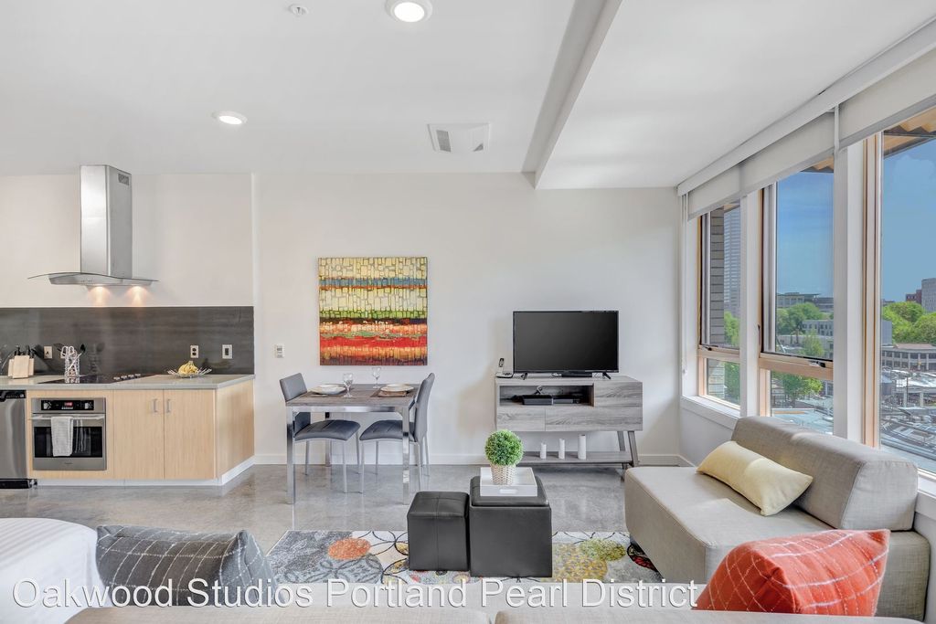 1155 NW Everett St, Portland, OR 97209