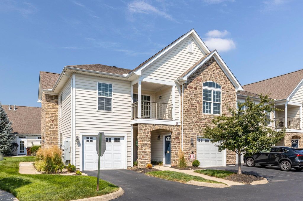 3908 Rue De Brittany, Columbus, OH 43221