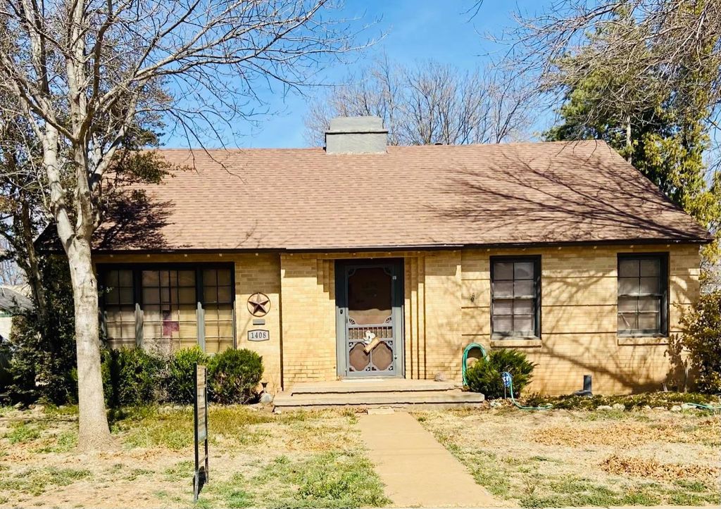 1408 W 11th St, Plainview, TX 79072