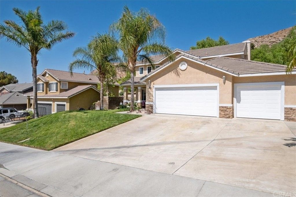 29515 Mammoth Ln, Canyon Country, CA 91387