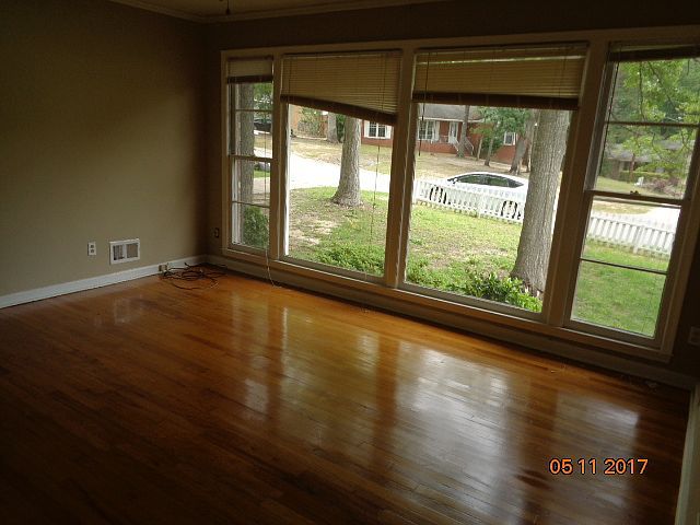 2386 Valleybrook Rd, Sumter, SC 29154