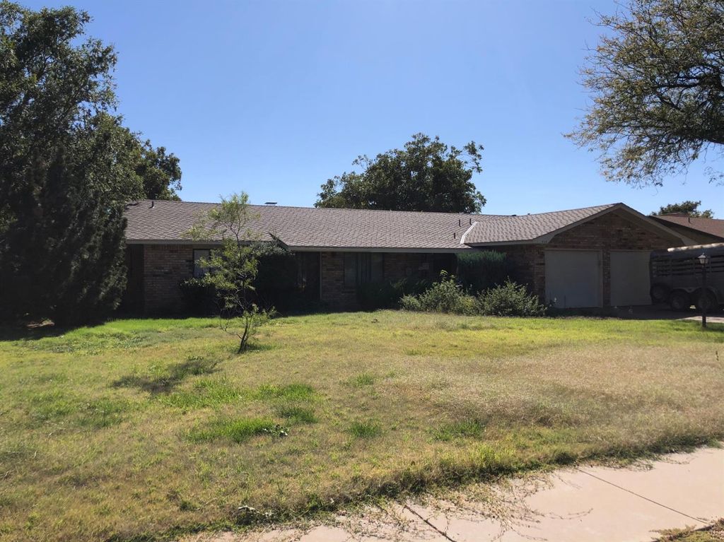 903 W Houston St, Floydada, TX 79235 Trulia