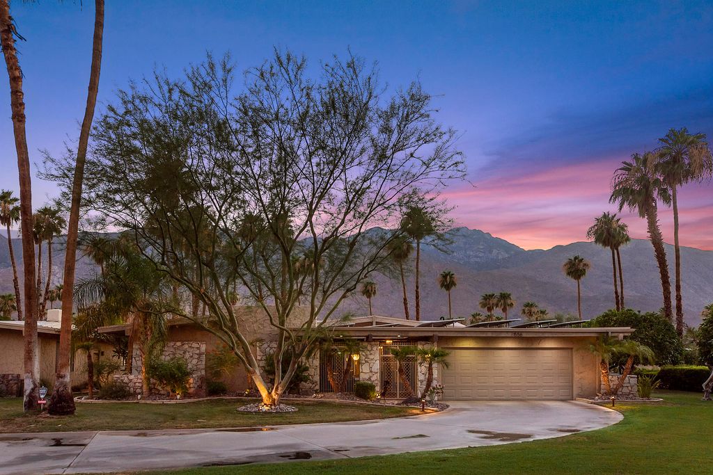 1556 Concha Cir, Palm Springs, CA 92264