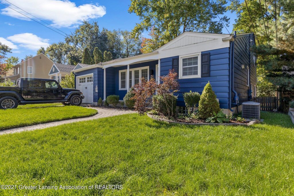 941 Evergreen Ave, East Lansing, MI 48823