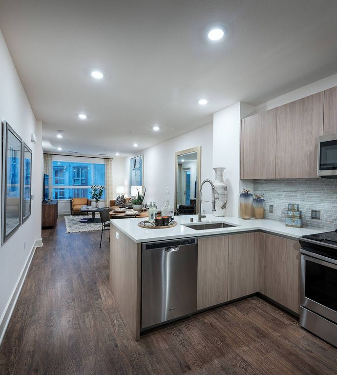 1933 S  Acoma St #418, Denver, CO 80223