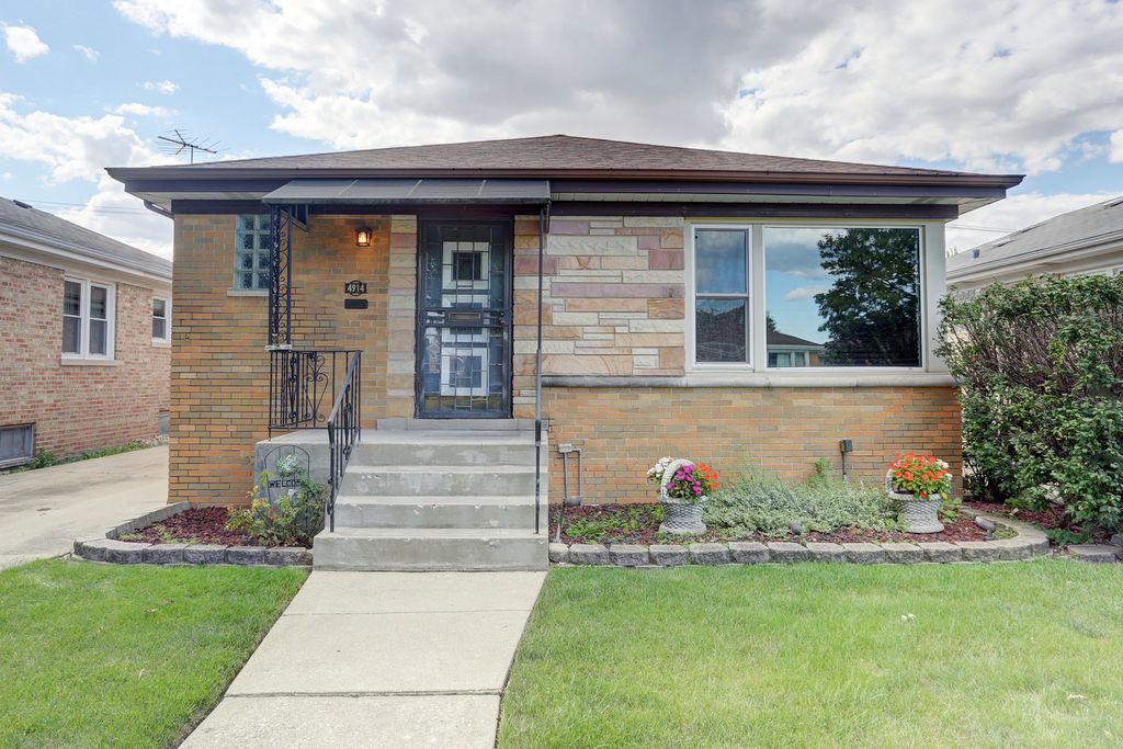 4914 N Nashville Ave, Chicago, IL 60656