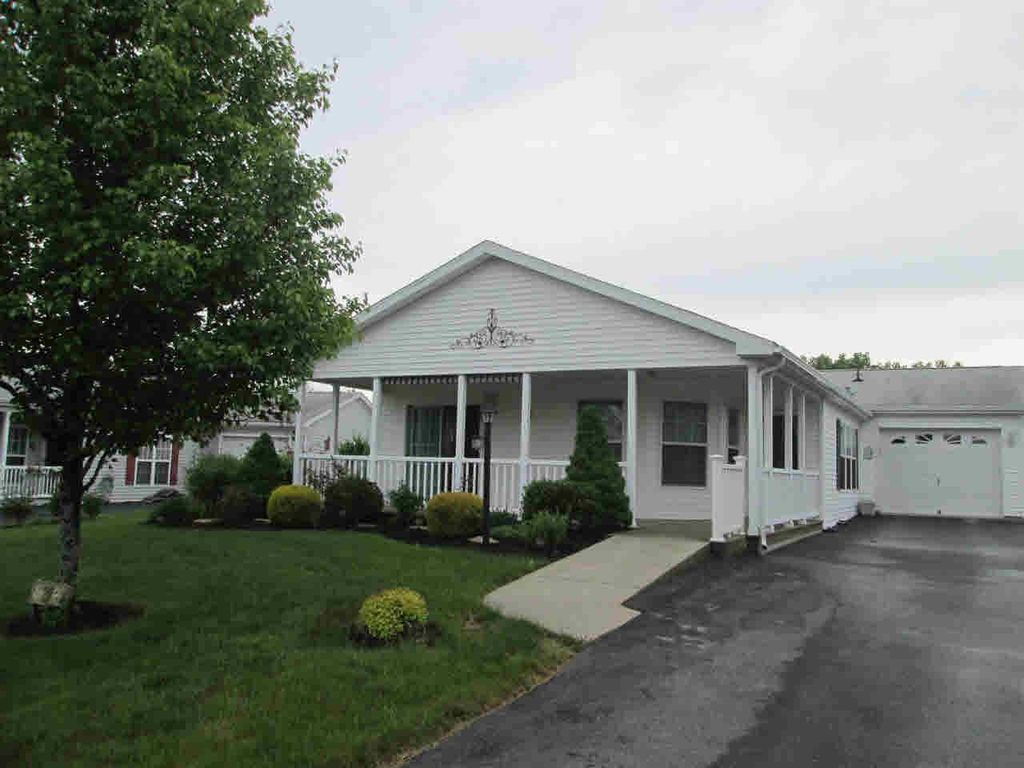20 Naples Dr, Poughkeepsie, NY 12603
