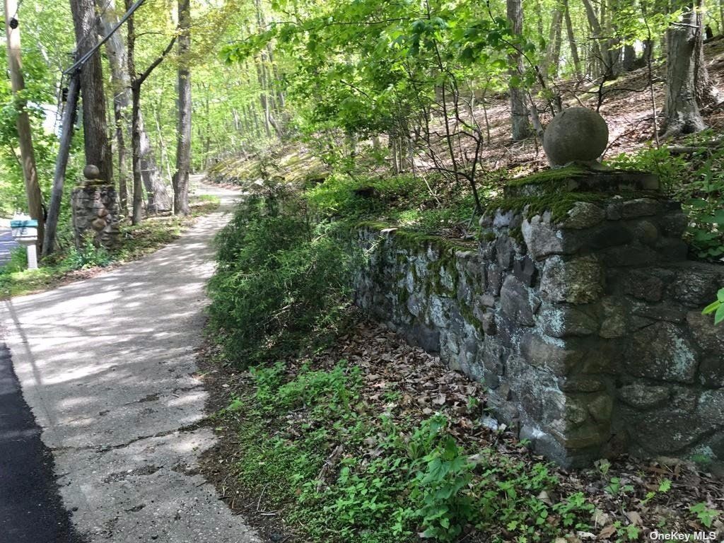 64 Hollow Road, Stony Brook, NY 11790 MLS 3550734 Trulia