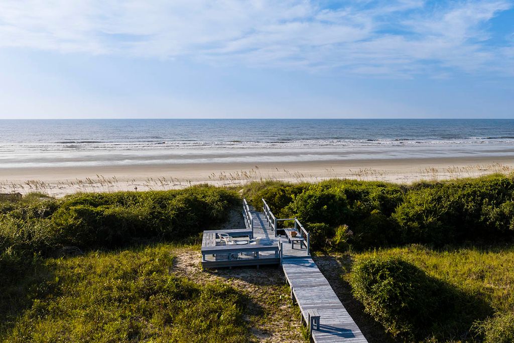 11 Eugenia Ave, Kiawah Island, SC 29455 SingleFamily Home for Sale