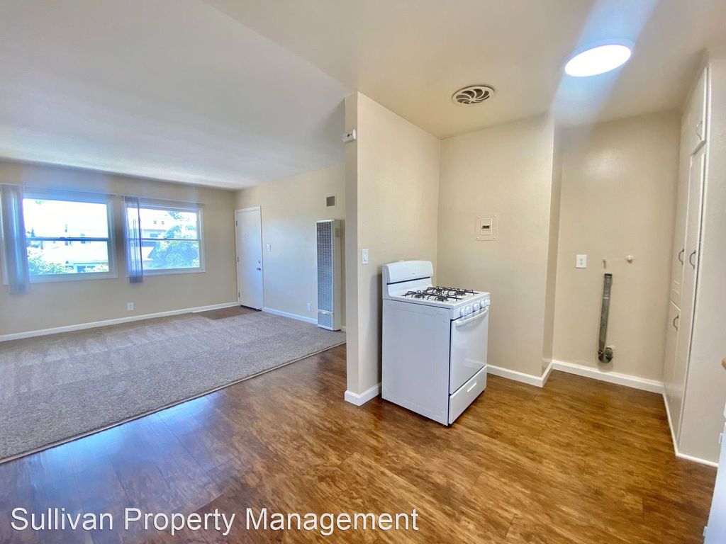 302 1/2 N Bush St #D, Anaheim, CA 92805