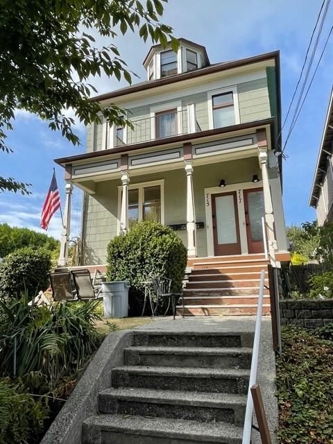 715 20th Ave E #A, Seattle, WA 98112