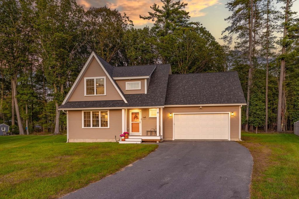 20 Beaumont Drive, Dover, NH 03820