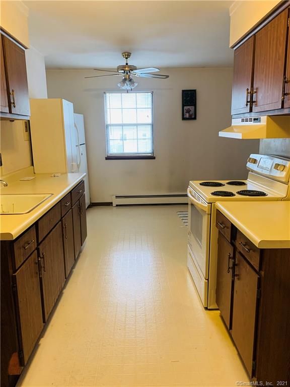 28 Enid St #D, Bridgeport, CT 06606