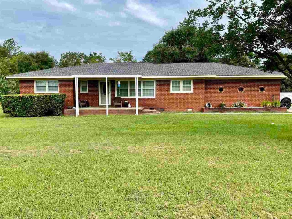 101 Lewis St, East Dublin, GA 31027