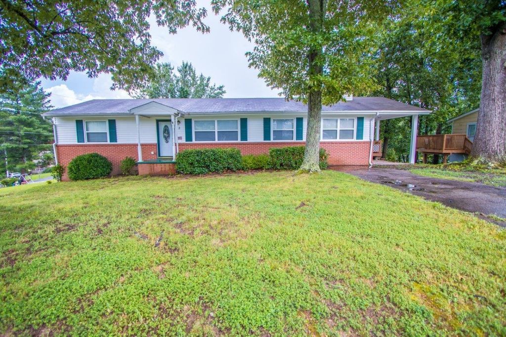 8 Robin Cir 58, Rossville, GA 30741 See Estimated Value