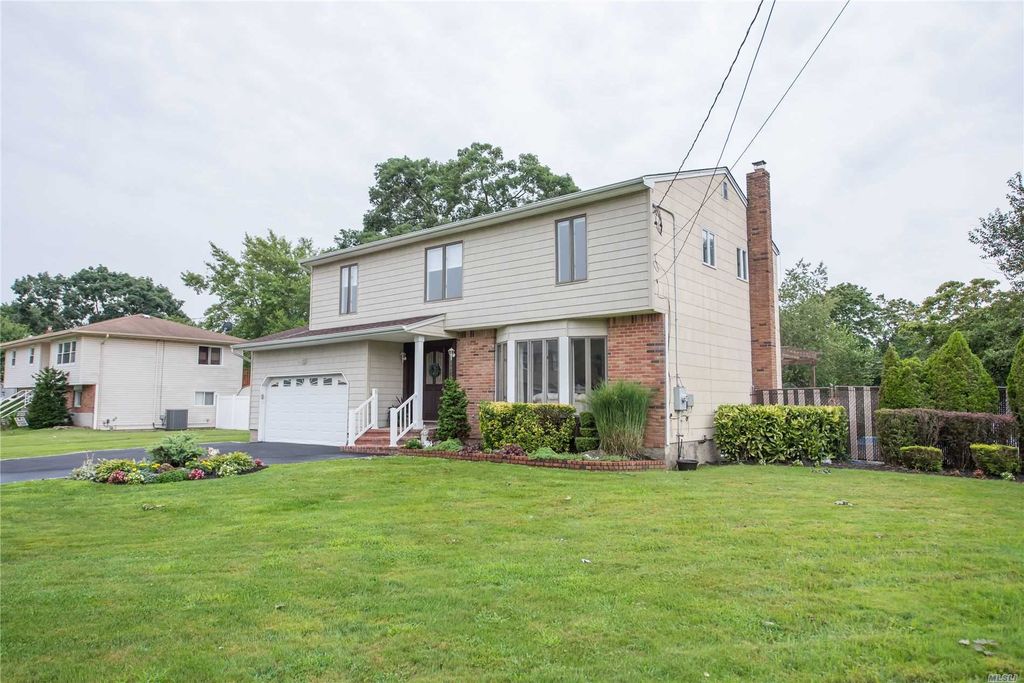 11 Susan Ct, Deer Park, NY 11729 Trulia