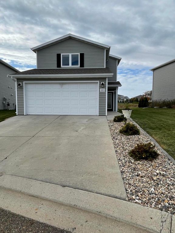 1013 Madison Ln, City Of Bismarck, ND 58503