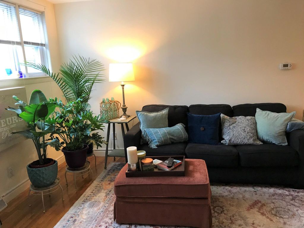 11 Ferdinand St, Melrose, MA 02176